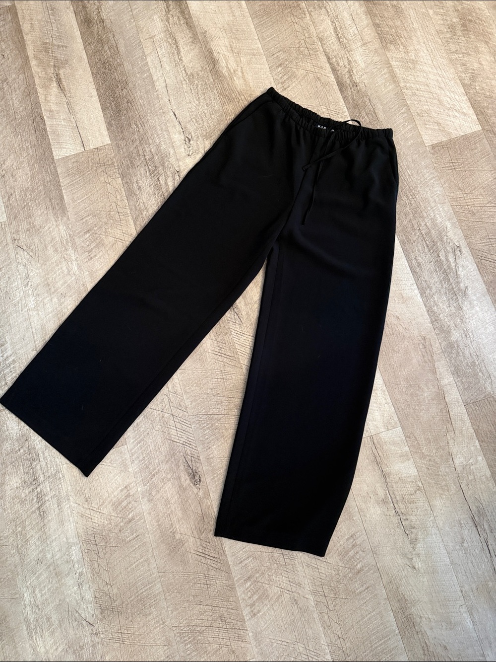 GAP Wide-Leg Easy Pants